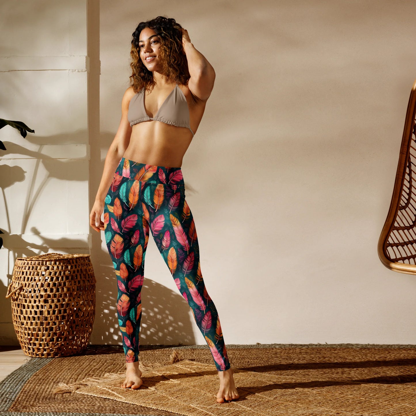 Wonderful Feathers Yoga Leggings