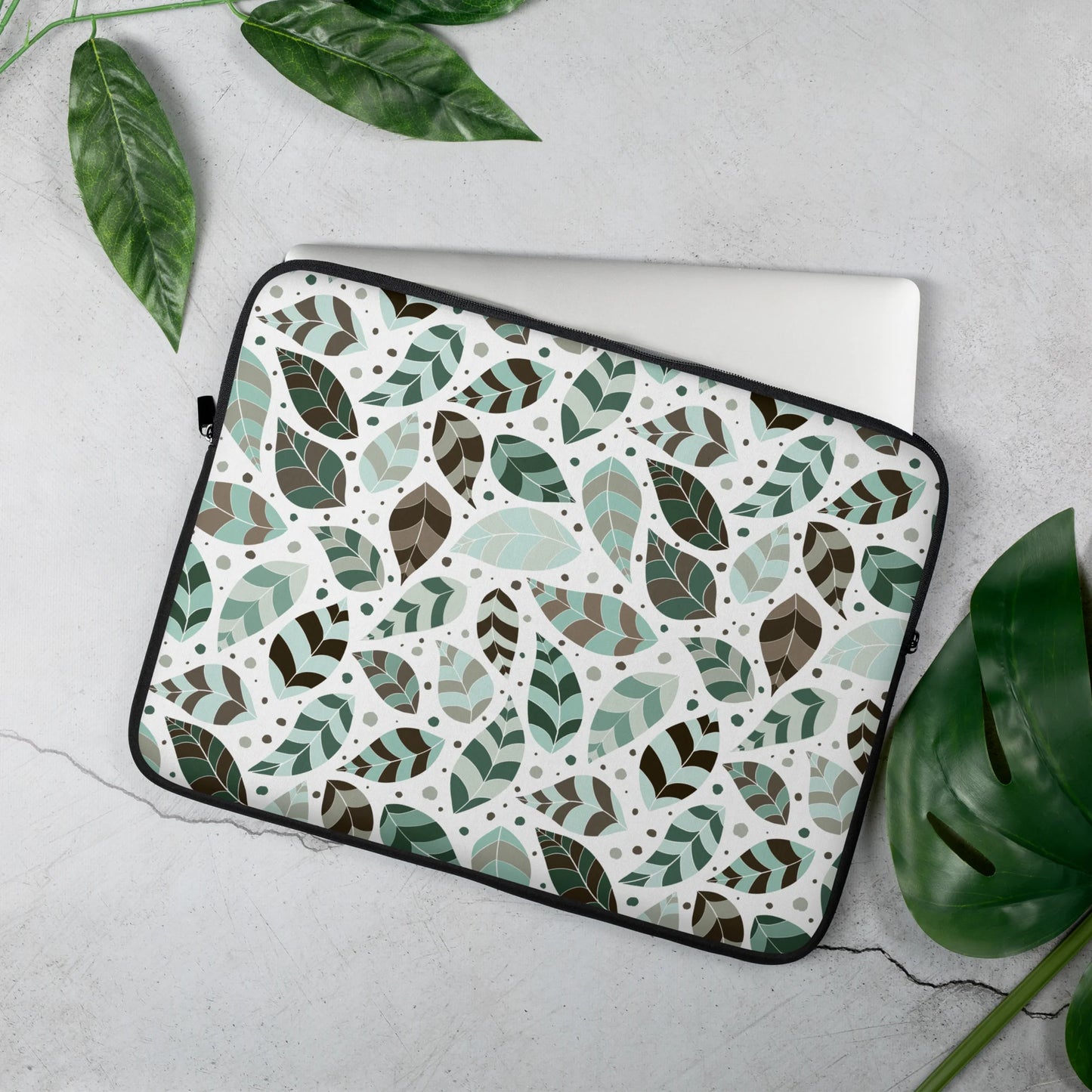 Green Leafy Ornament Laptop Sleeve