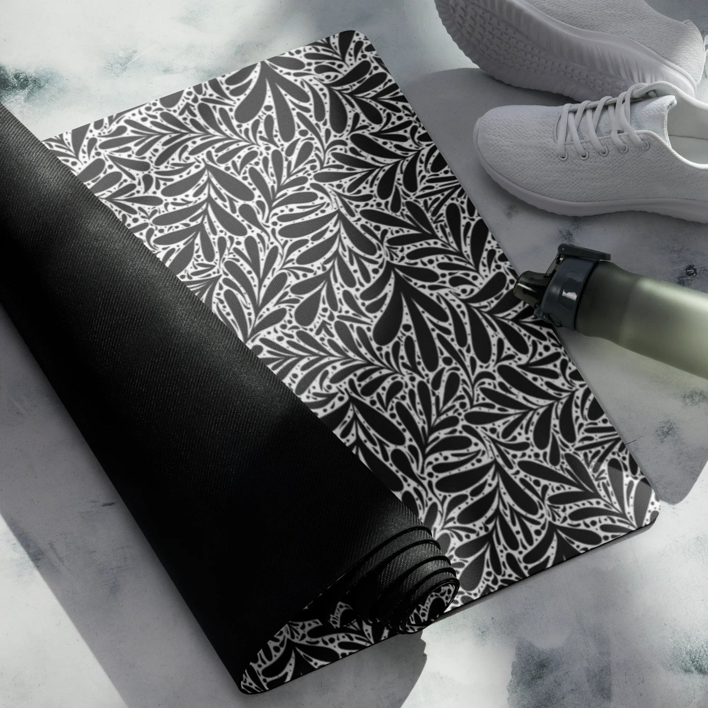Black Leafy Luxury Yoga Mat